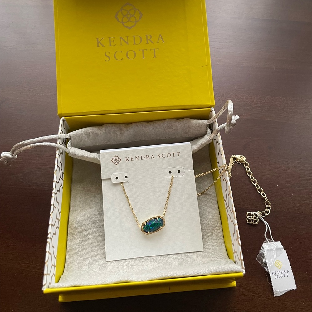 Kendra Scott necklace. Unique color. Never worn, still with tags.